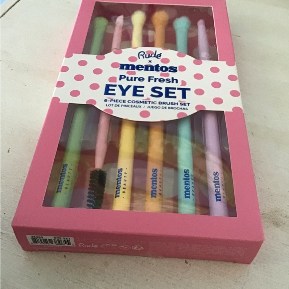 Rude Cosmetics Mentos LE set 8 products:eye and face brush sets, eyeshadow lips - Picture 7 of 14